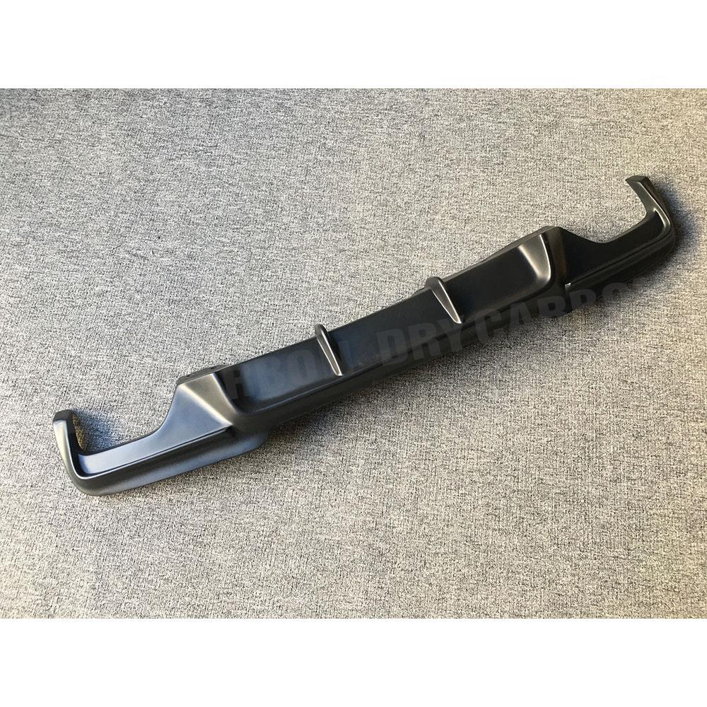 Carbon Fiber Rear Bumper Lip D - M Tech Accessories recension och pris