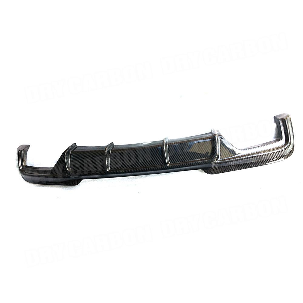 Carbon Fiber Rear Bumper Lip D - M Tech Accessories recension och pris